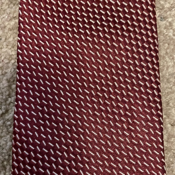 Giorgio Armani Tie - Picture 3 of 3